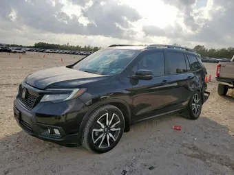 2019 Honda Passport 5FNYF7H90KB002025