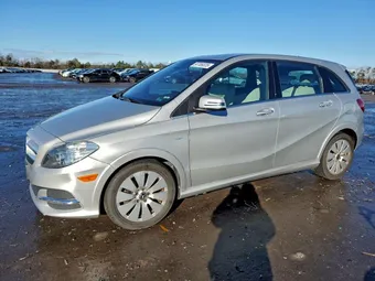 2017 Mercedes-Benz B-Class WDDVP9AB1HJ016595