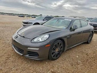 2016 Porsche Panamera WP0AA2A73GL001628