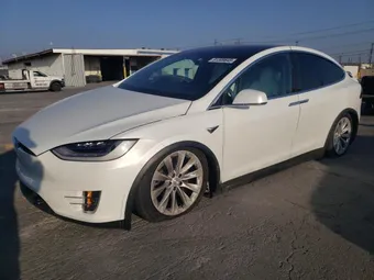 2020 Tesla Model X 5YJXCAE20LF245781