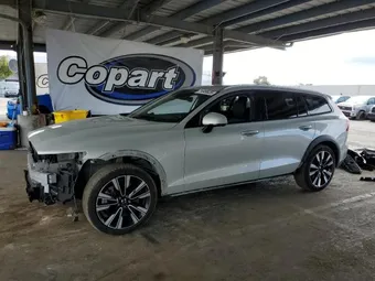 2020 Volvo V60 YV4102WK7L1030407