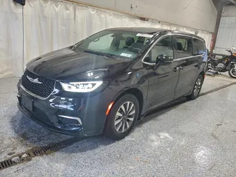 2025 Chrysler Pacifica Hybrid 2C4RC1S77SR572335