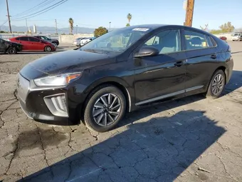 2021 Hyundai Ioniq Electric KMHC75LJ4MU081752