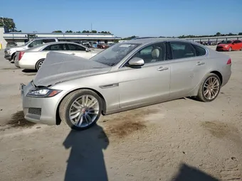 2016 Jaguar XF SAJBE4BV6GCY07210