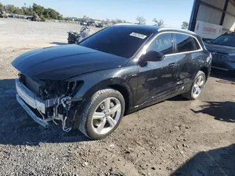 2019 Audi e-tron WA1LAAGE9KB023652