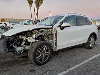 2016 Porsche Cayenne WP1AA2A28GKA36514
