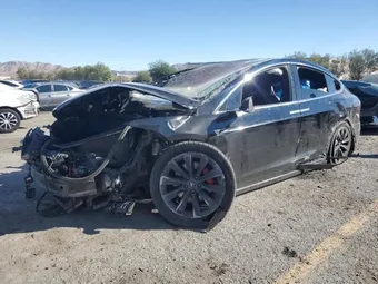 2018 Tesla Model X 5YJXCDE43JF091650