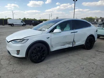 2019 Tesla Model X 5YJXCBE26KF185168