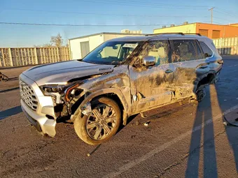 2024 Toyota Sequoia 7SVAAABA7RX033018