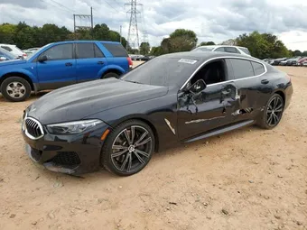 2022 BMW 8 Series WBAGV8C01NCH51236
