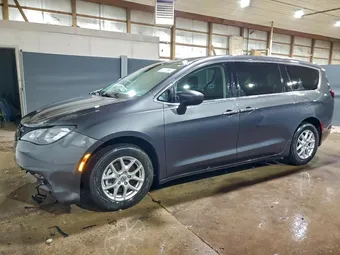 2022 Chrysler Voyager 2C4RC1CG1NR166196