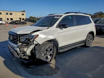 2022 Honda Passport 5FNYF8H65NB004689