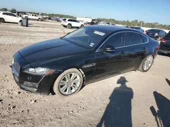 2017 Jaguar XF SAJBD4BVXHCY43289