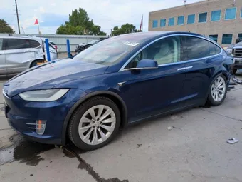 2018 Tesla Model X 5YJXCAE2XJF090976