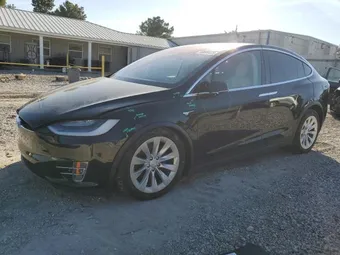 2018 Tesla Model X 5YJXCAE27JF124615