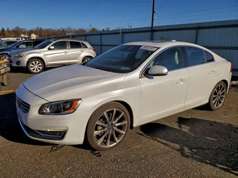 2015 Volvo S60 YV1612TD0F1310860