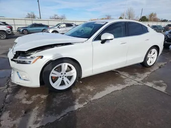 2021 Volvo S60 7JRA22TL6MG091354