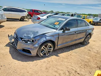 2018 Audi A3 WAUAUGFF1J1060889