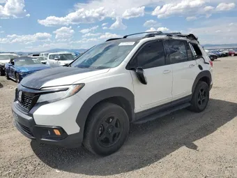 2019 Honda Passport 5FNYF8H05KB012833