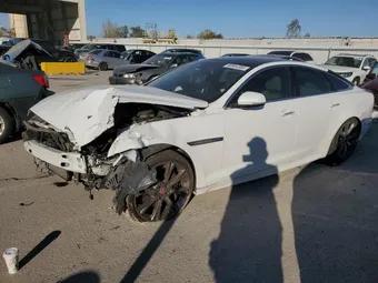 2015 Jaguar XJ-Series SAJWA1CZ2F8V84842