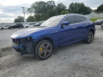 2017 Maserati Levante ZN661YUL2HX220199