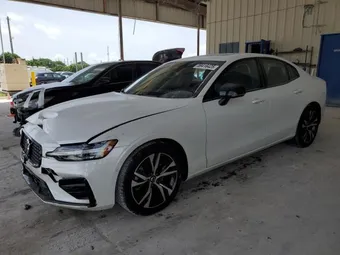 2025 Volvo S60 7JRL12FCXSG368978