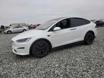 2024 Tesla Model X 7SAXCDE52RF445911