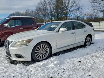 2014 Lexus LS460 JTHBL5EF5E5125885