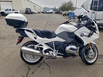 2017 BMW R-Series WB10A1304HZ431833