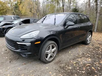 2016 Porsche Cayenne WP1AA2A22GLA06158