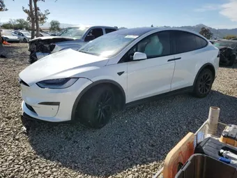 2022 Tesla Model X 7SAXCDE55NF337857