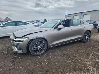 2019 Volvo S60 7JRA22TL8KG012697