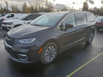 2023 Chrysler Pacifica Hybrid 2C4RC1L78PR622231