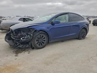2018 Tesla Model X 5YJXCBE23JF123077