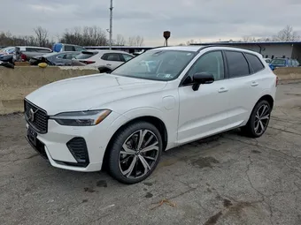 2025 Volvo XC60 Plug-IN Hybrid YV4H60RM7S1048810