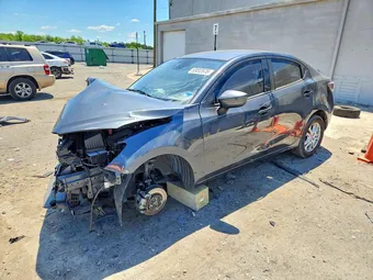 2018 Toyota Yaris 3MYDLBYV5JY333842