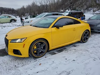2016 Audi TTS TRUC1AFV1G1013322