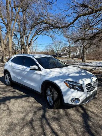 2018 Mercedes-Benz GLA-Class WDCTG4EBXJJ479396