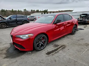 2018 Alfa Romeo Giulia ZARFAEEN5J7563147