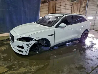 2018 Jaguar F-PACE SADCJ2FX5JA324944