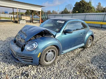 2018 Volkswagen Beetle 3VWFD7AT1JM707622
