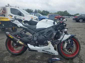 2025 Suzuki GSXR600 JS1GN7FA8S7101123