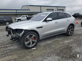 2017 Jaguar F-PACE SADCM2BV3HA053730