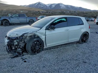 2018 Volkswagen Golf R WVWVF7AU5JW205438