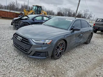 2020 Audi S8 WAU8SAF80LN015215