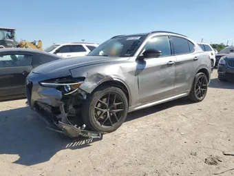 2020 Alfa Romeo Stelvio ZASPAKBN4L7C96482