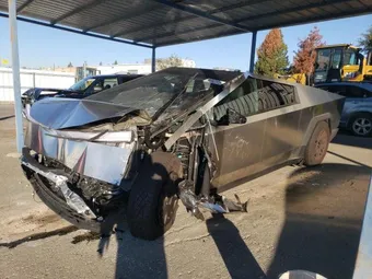 2024 Tesla Cybertruck 7G2CEHEE4RA036395