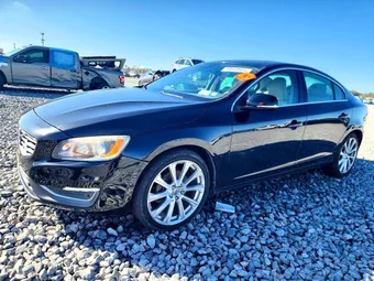 2016 Volvo S60 LYV402FK5GB108374