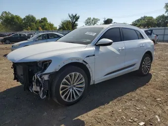 2019 Audi e-tron WA1VAAGE5KB008476