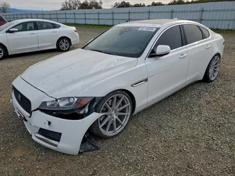 2017 Jaguar XF SAJBJ4BV8HCY44918